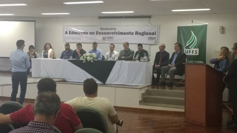 Ir para  <p><big>Aconteceu, na tarde de sexta-feira (22), na Universidade Federal da Fronteira Sul, &nbsp;campus Erechim, o semin&aacute;rio &ldquo;A Educa&ccedil;&atilde;o no Desenvolvimento Regional&rdquo;, promovido...